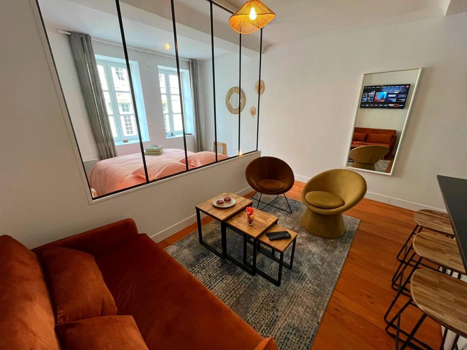 Elegant Studio En Hypercentre Dans Le Quartier Historique Anime Avec Parking Gratuit Caen Ngoại thất bức ảnh